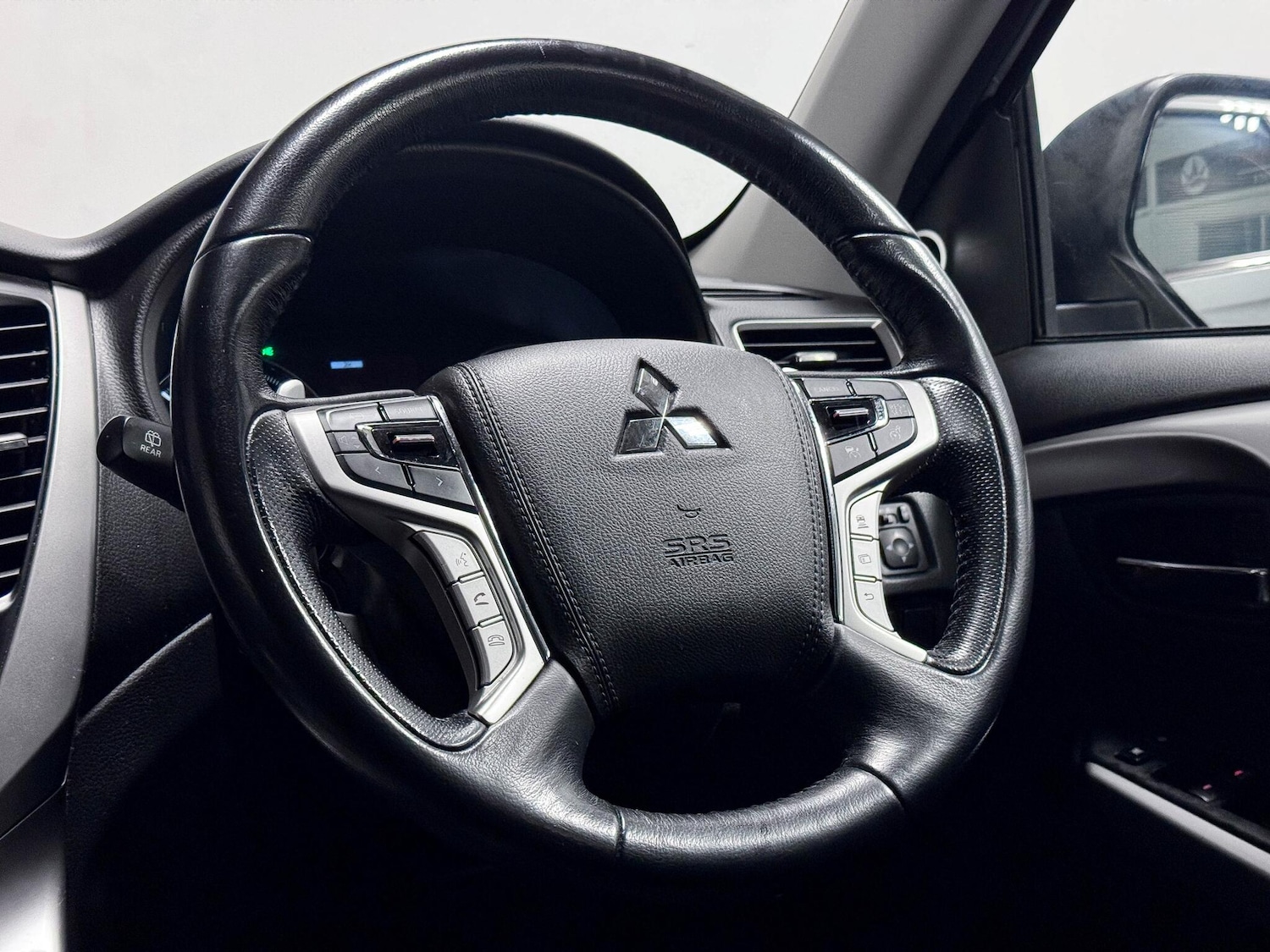 Used Mitsubishi Shogun Sport 2019 for sale - 76607844: Photo 35