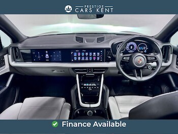 Used Porsche Cayenne 2024 for sale - 78244847: Photo