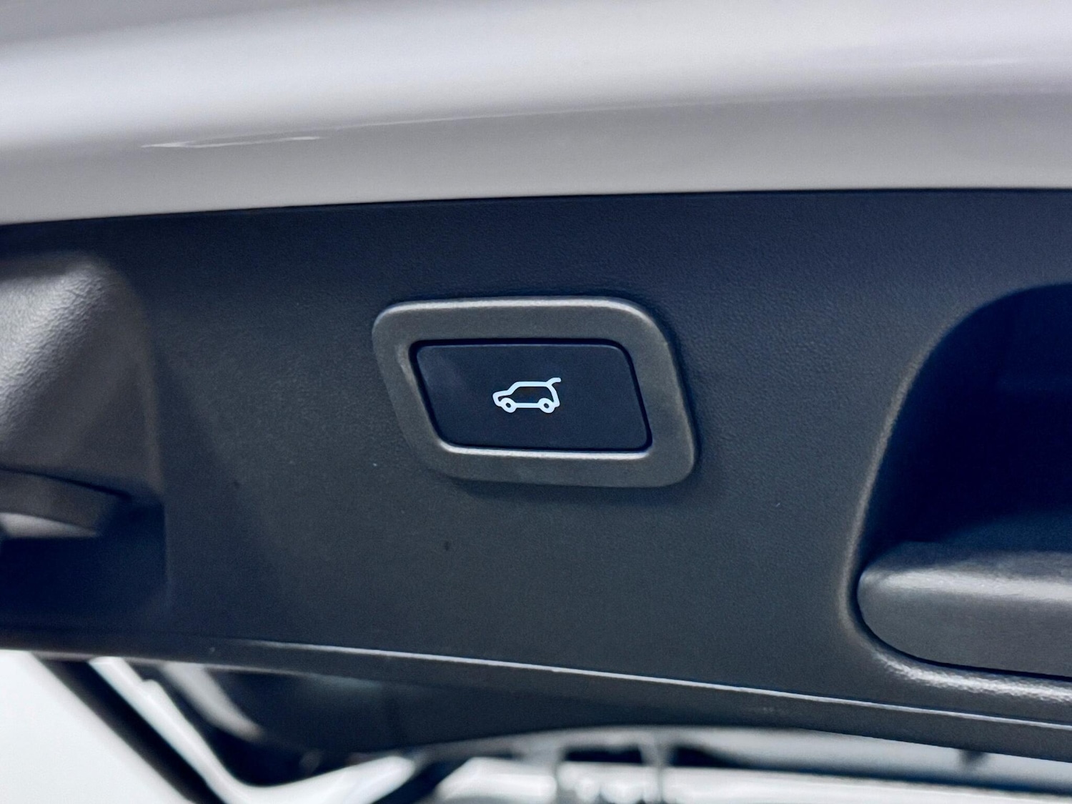 Used Jaguar E-Pace 2020 for sale - 77575418: Photo 13