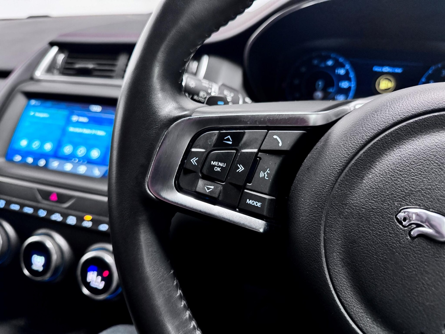 Used Jaguar E-Pace 2020 for sale - 77575418: Photo 34