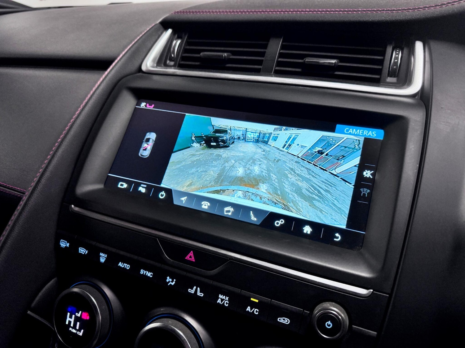 Used Jaguar E-Pace 2020 for sale - 77575418: Photo 39