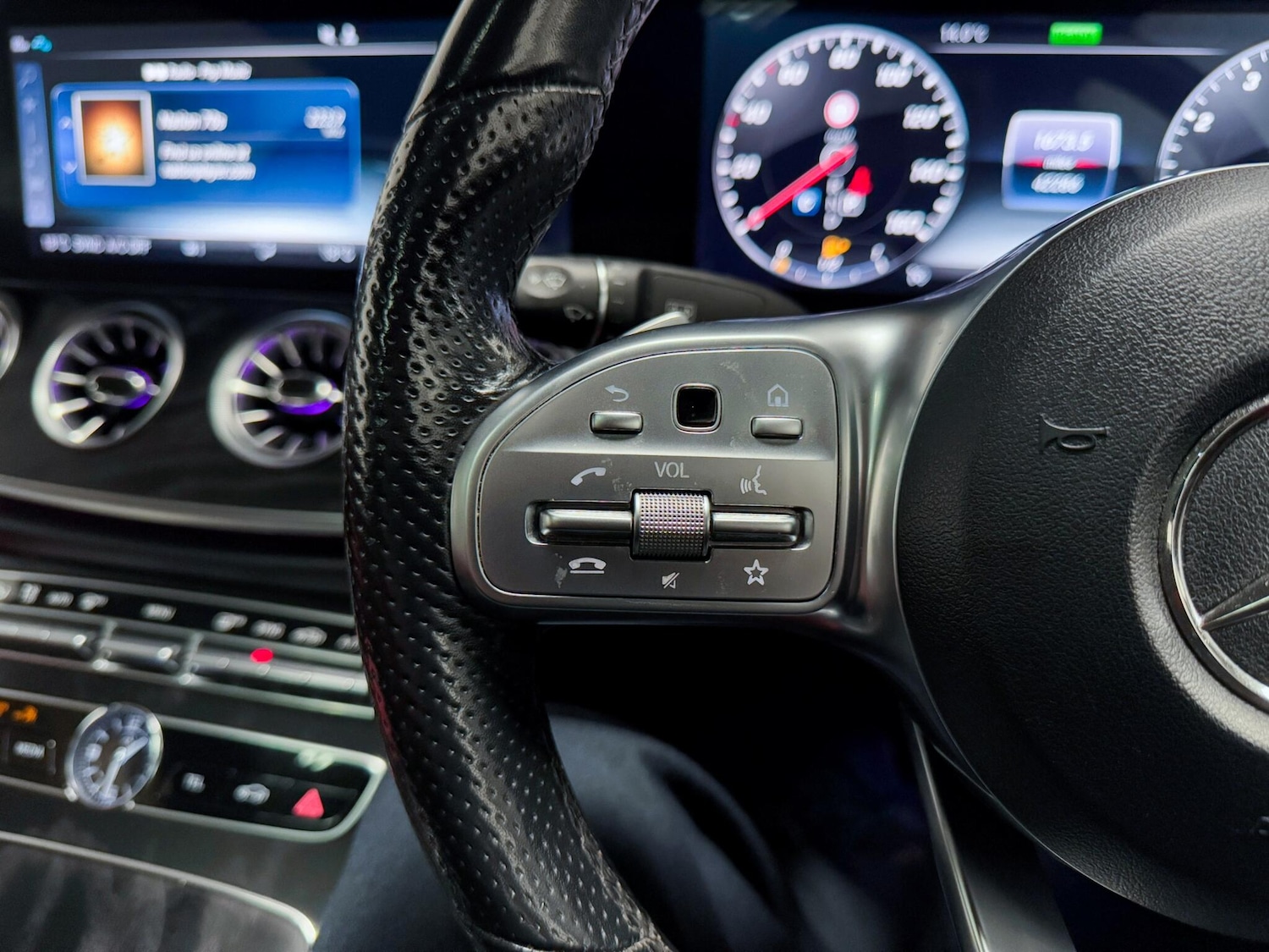 Used Mercedes-Benz E Class 2019 for sale - 76282990: Photo 35