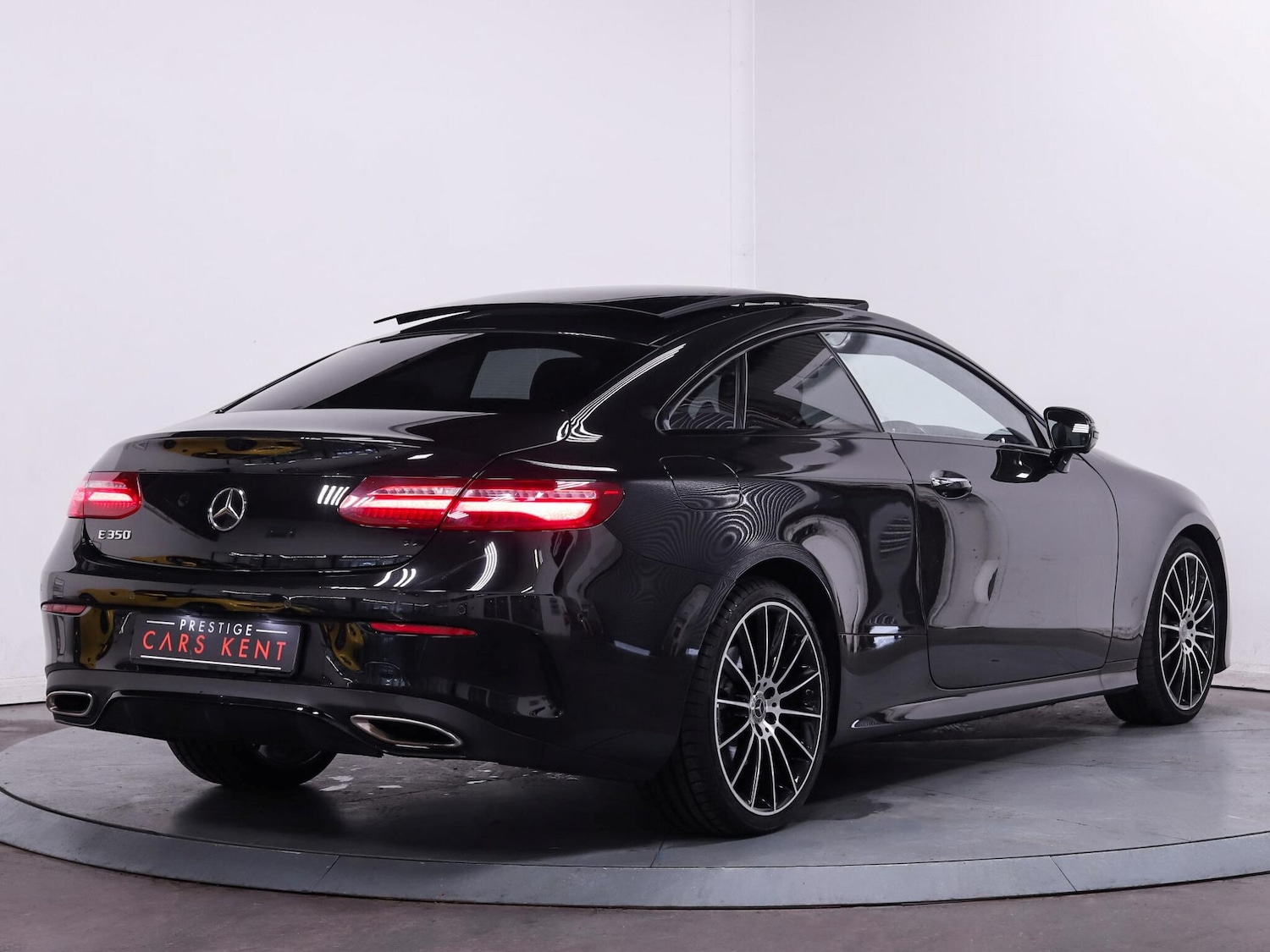 Used Mercedes-Benz E Class 2019 for sale - 76282990: Photo 9