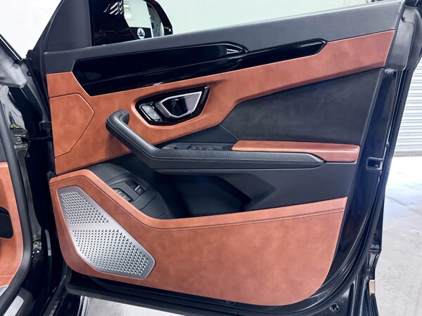 Used Lamborghini Urus 2025 for sale - 75050748: Photo 28