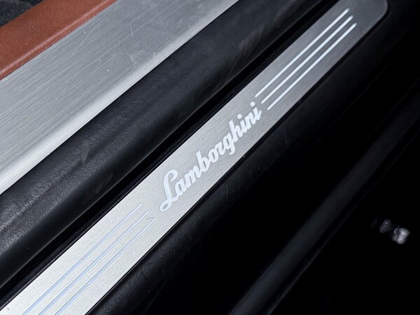 Used Lamborghini Urus 2025 for sale - 75050748: Photo 33