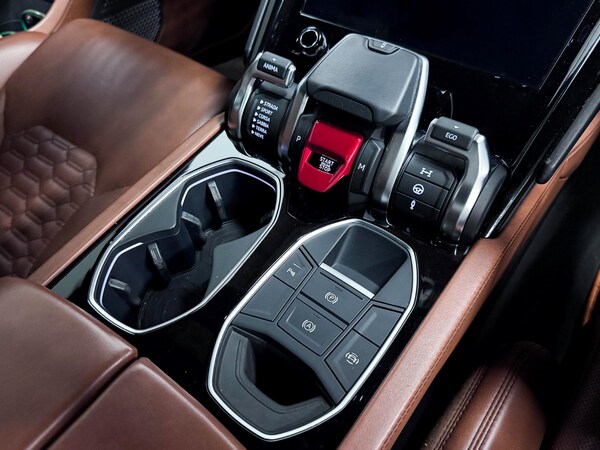 Used Lamborghini Urus 2025 for sale - 75050748: Photo 44