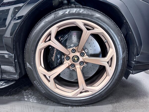 Used Lamborghini Urus 2025 for sale - 75050748: Photo 76