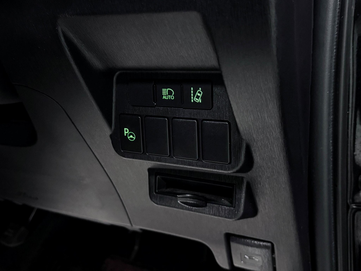 Used Toyota Prius+ 2019 for sale - 76658214: Photo 18