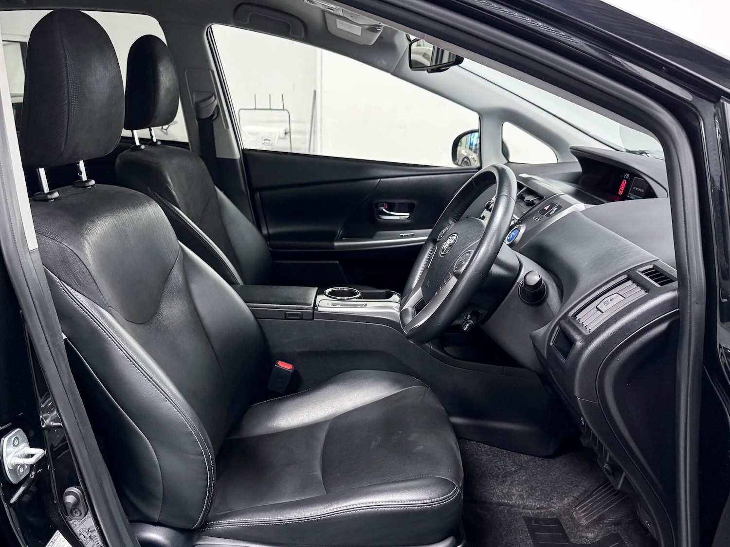 Used Toyota Prius+ 2019 for sale - 76658214: Photo 19