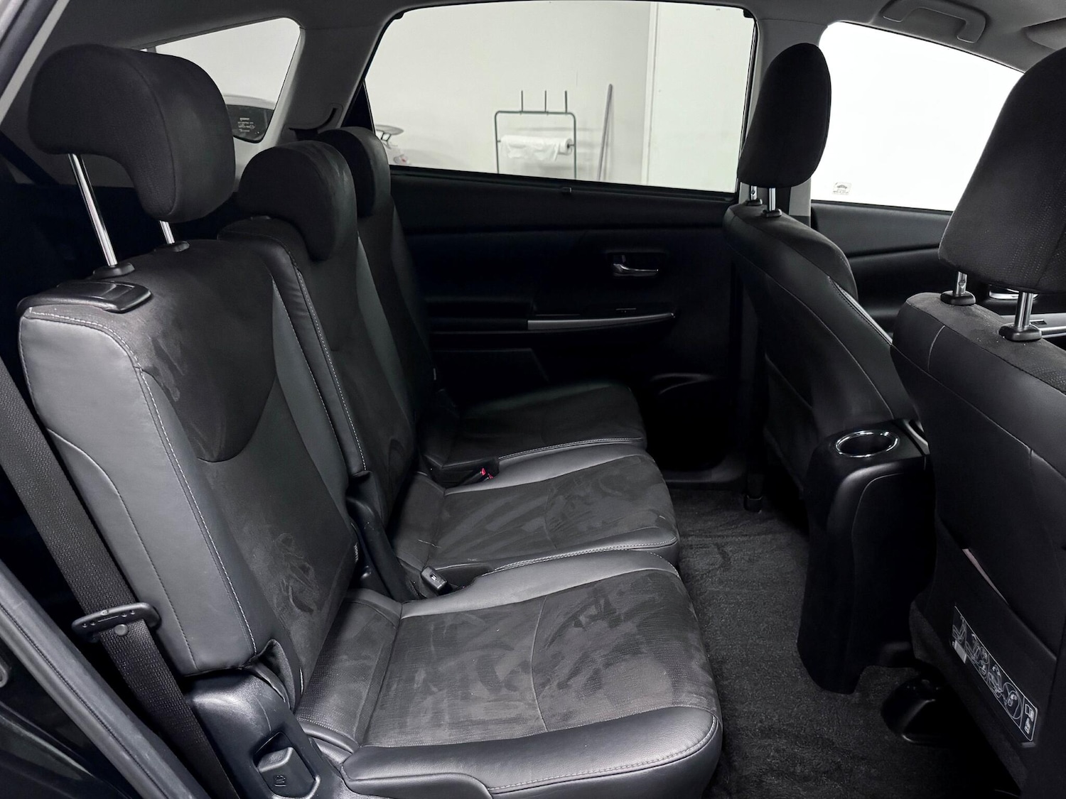 Used Toyota Prius+ 2019 for sale - 76658214: Photo 23