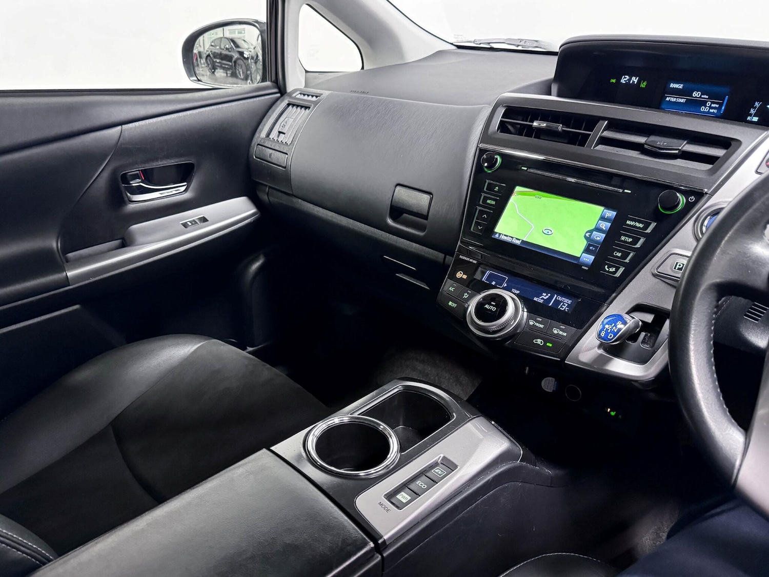 Used Toyota Prius+ 2019 for sale - 76658214: Photo 26