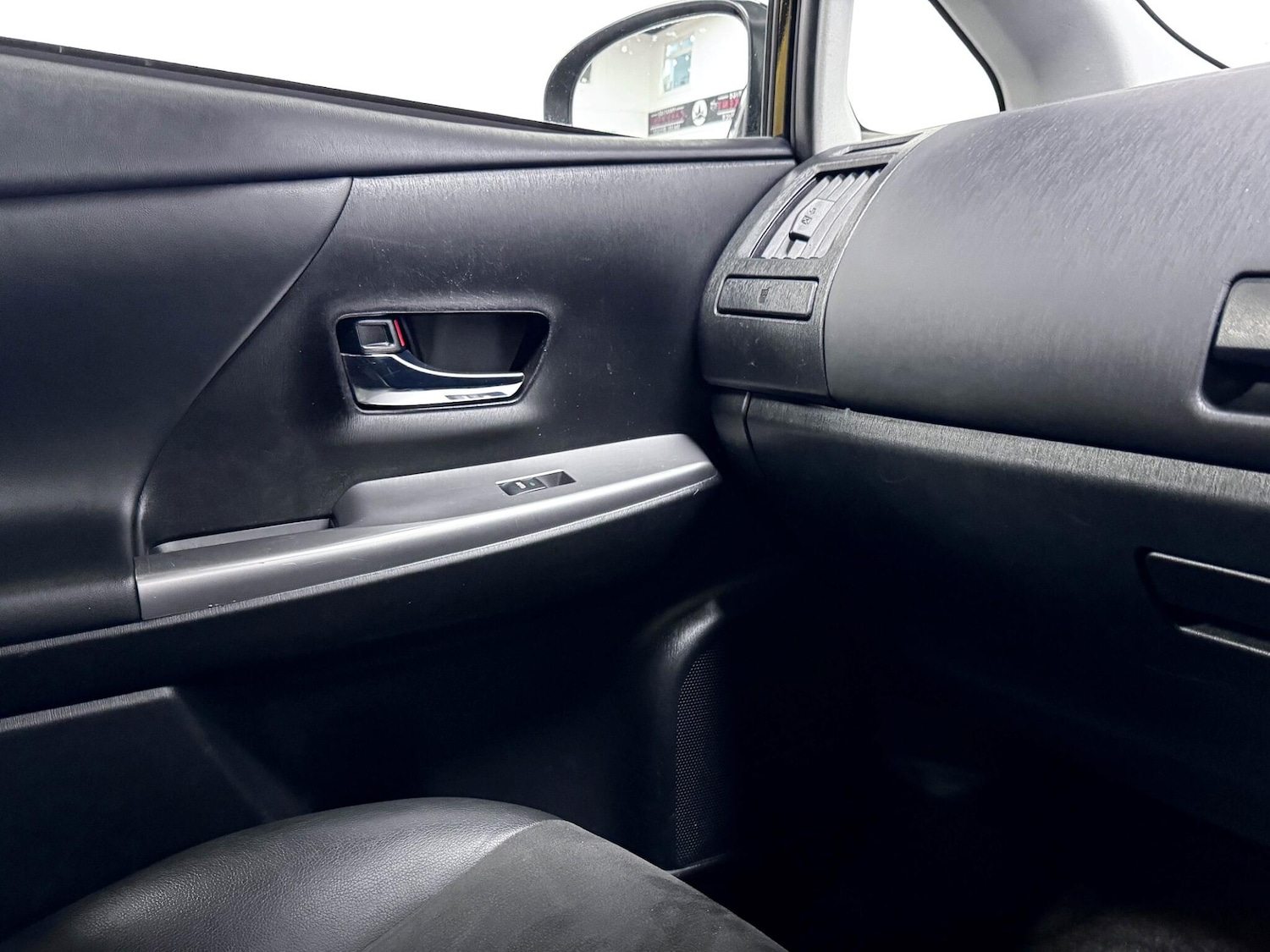 Used Toyota Prius+ 2019 for sale - 76658214: Photo 27