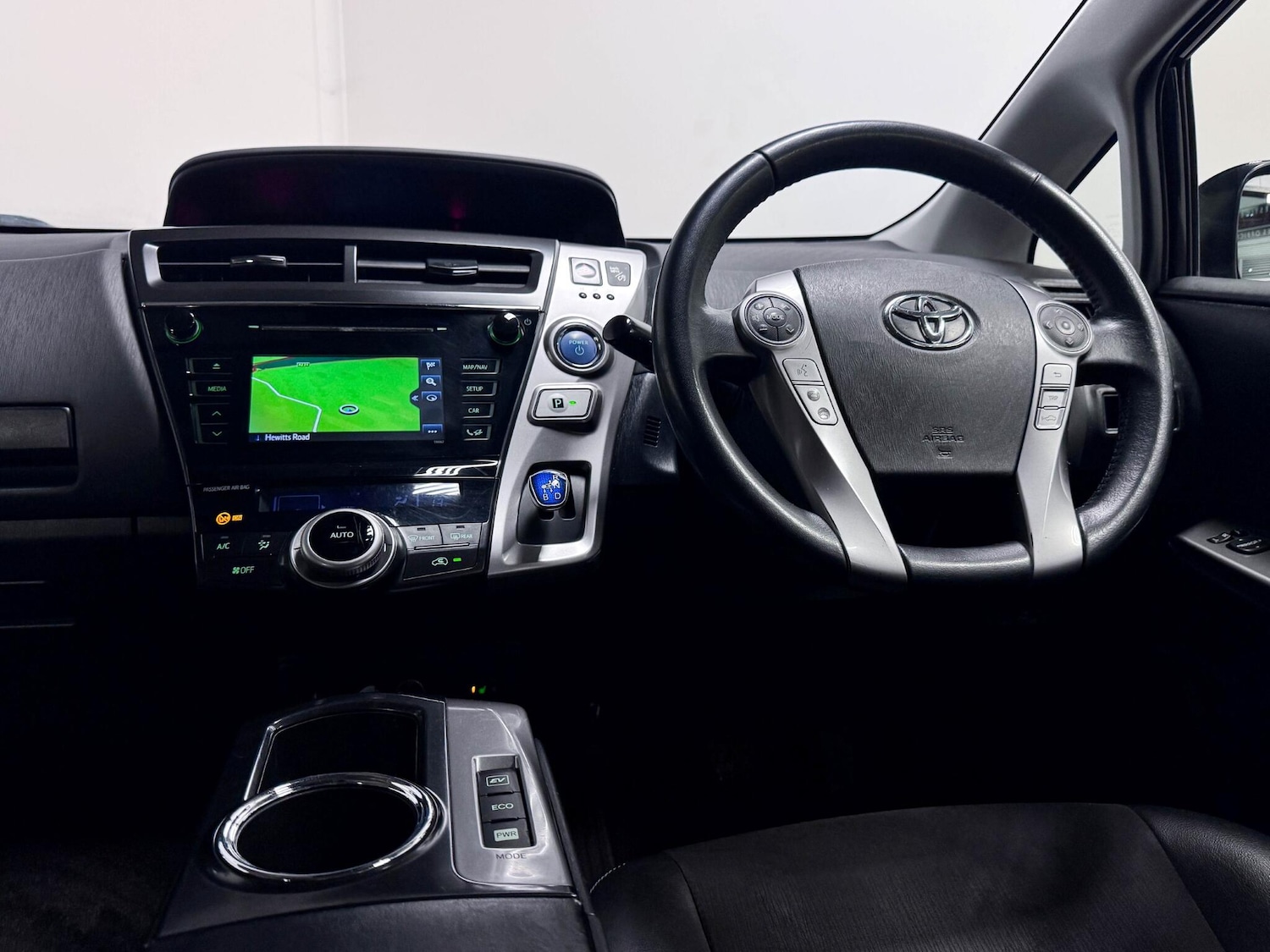 Used Toyota Prius+ 2019 for sale - 76658214: Photo 33