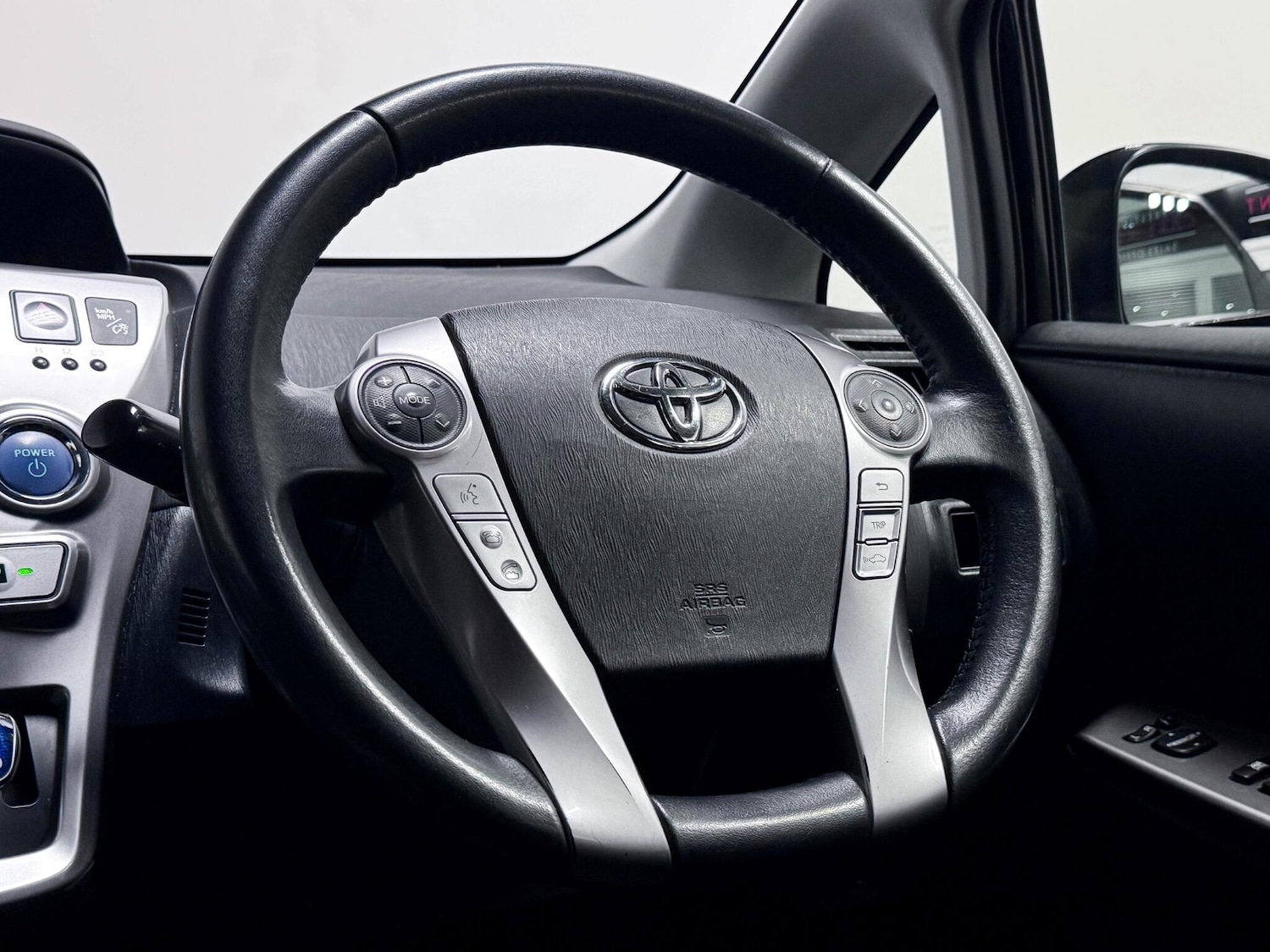 Used Toyota Prius+ 2019 for sale - 76658214: Photo 34