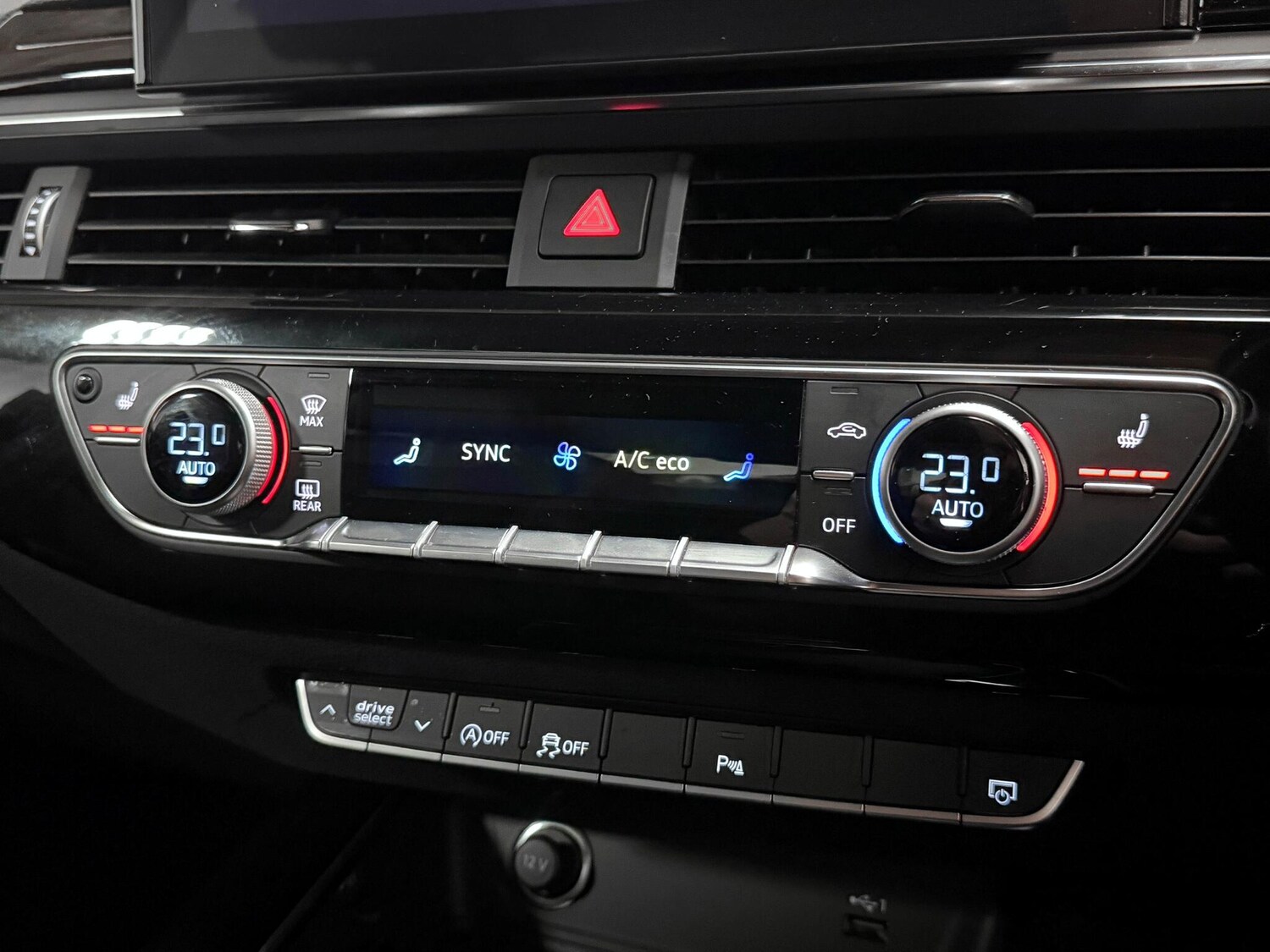 Used Audi A4 2023 for sale - 76360835: Photo 32