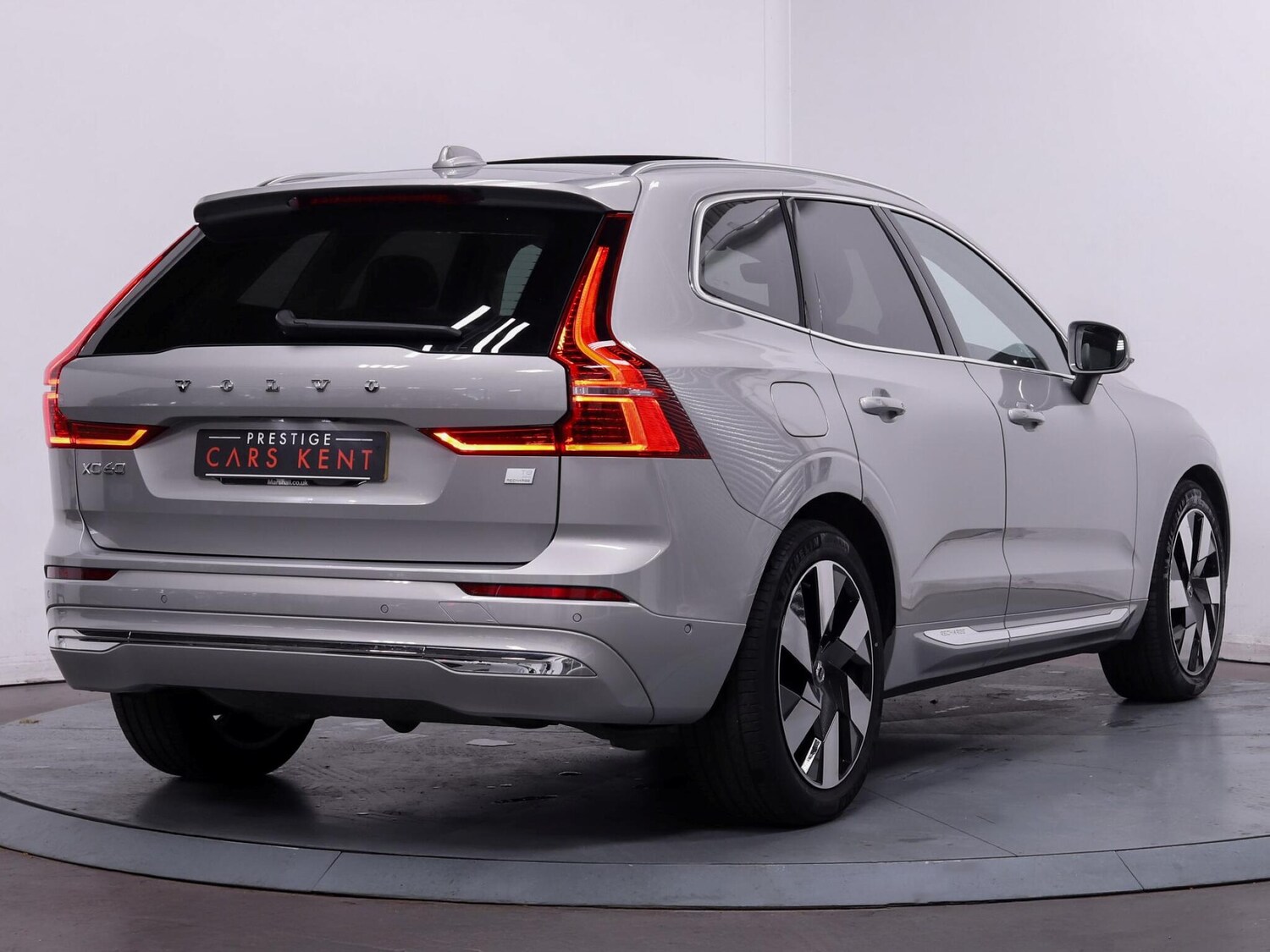 Used Volvo XC60 2023 for sale - 75905625: Photo 9