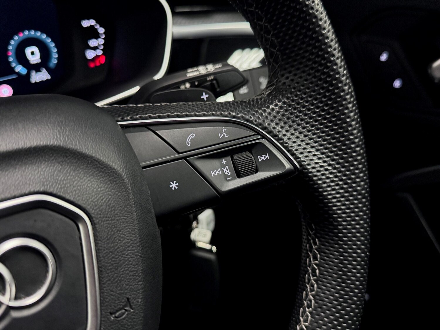 Used Audi Q3 2023 for sale - 77565019: Photo 35