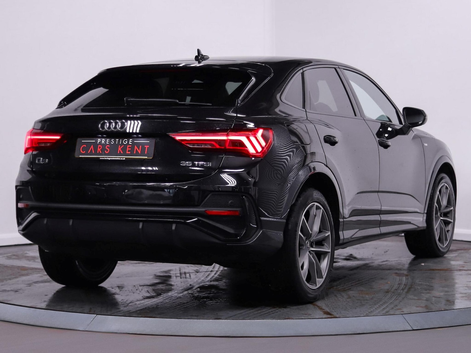 Used Audi Q3 2023 for sale - 77565019: Photo 9