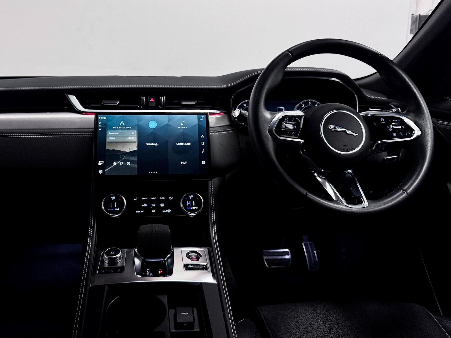 Used Jaguar F-Pace 2023 for sale - 77215004: Photo 35