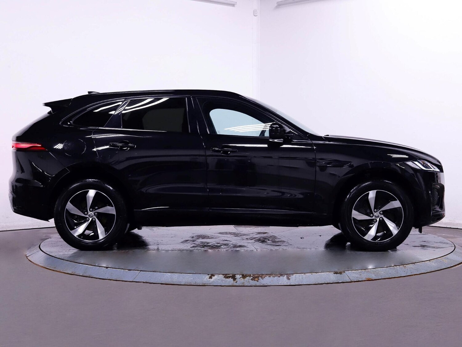 Used Jaguar F-Pace 2023 for sale - 77215004: Photo 8