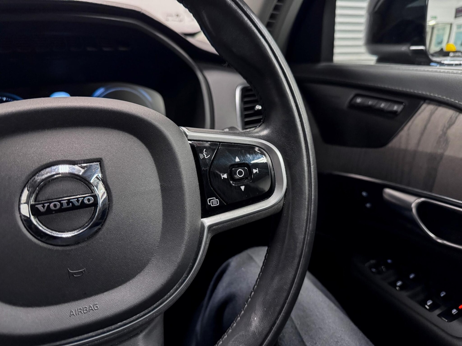 Used Volvo XC90 2021 for sale - 76572764: Photo 41