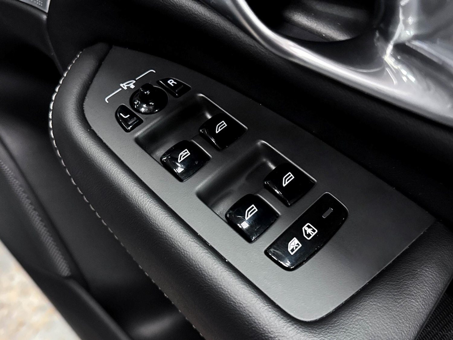 Used Volvo XC90 2023 for sale - 77612006: Photo 19