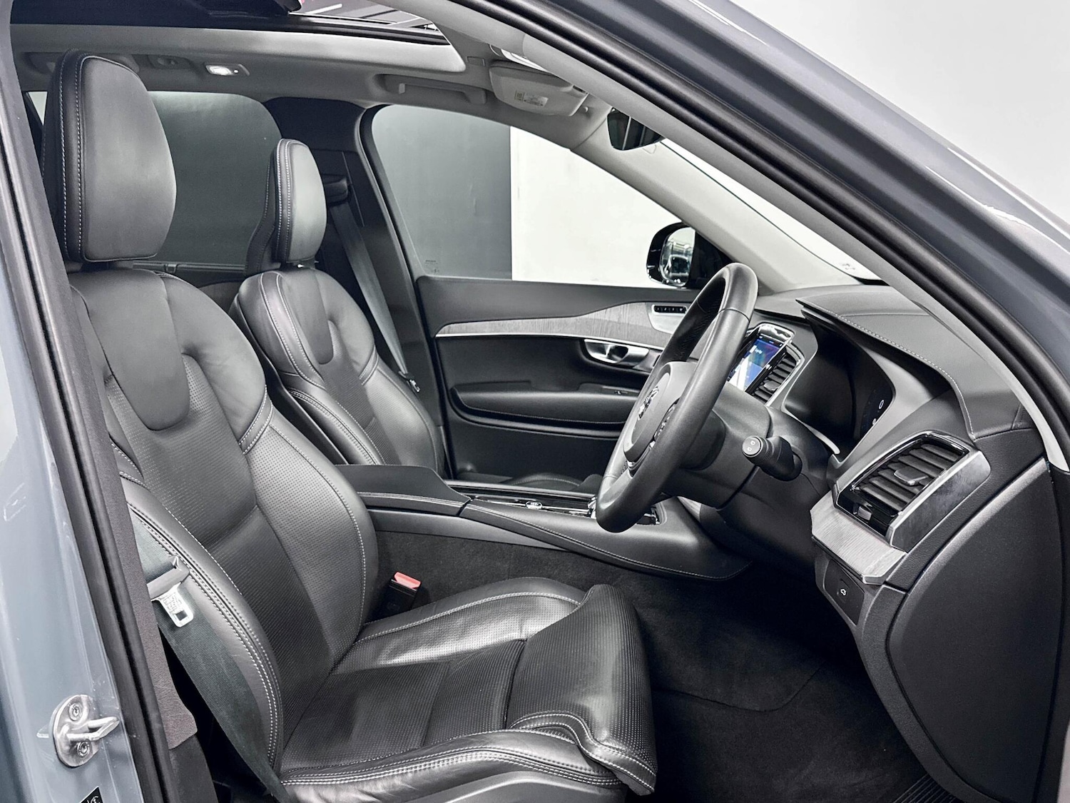 Used Volvo XC90 2023 for sale - 77612006: Photo 24