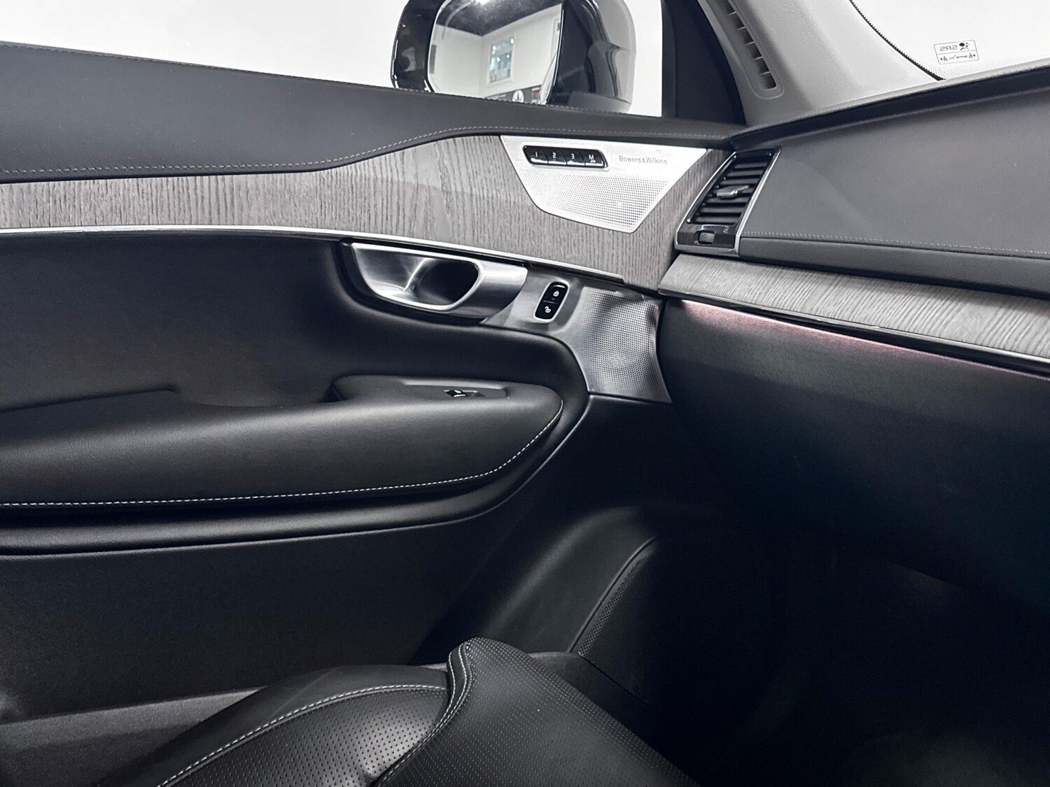 Used Volvo XC90 2023 for sale - 77612006: Photo 32