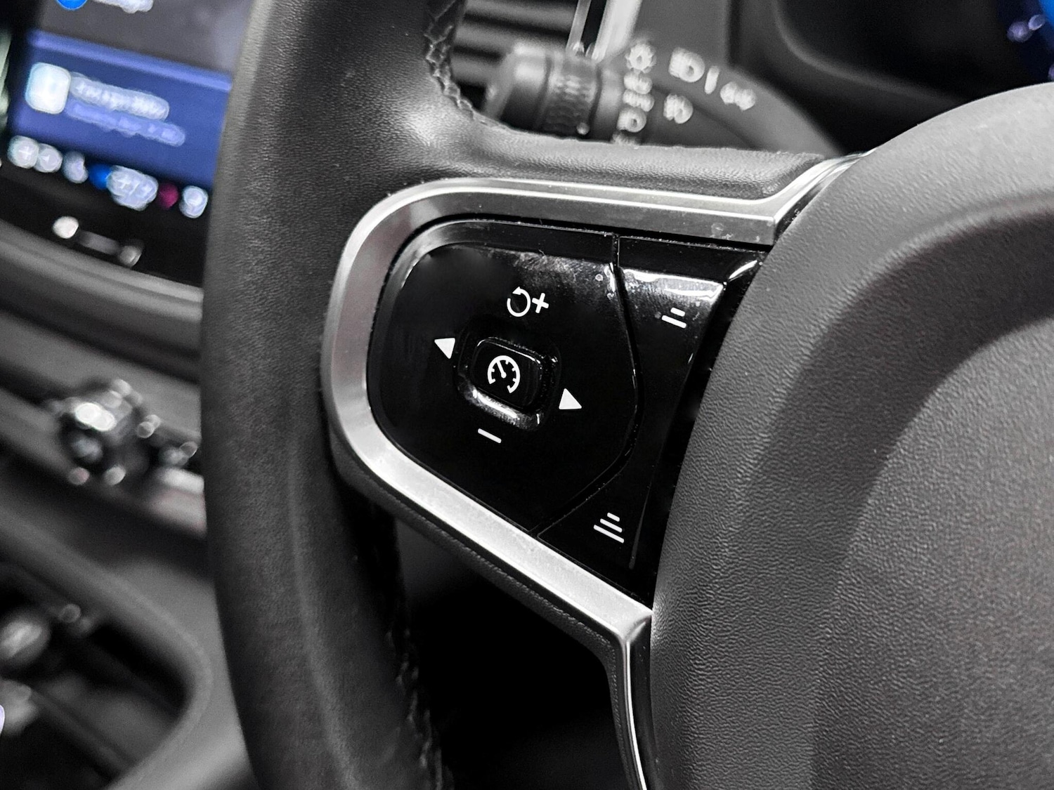 Used Volvo XC90 2023 for sale - 77612006: Photo 40