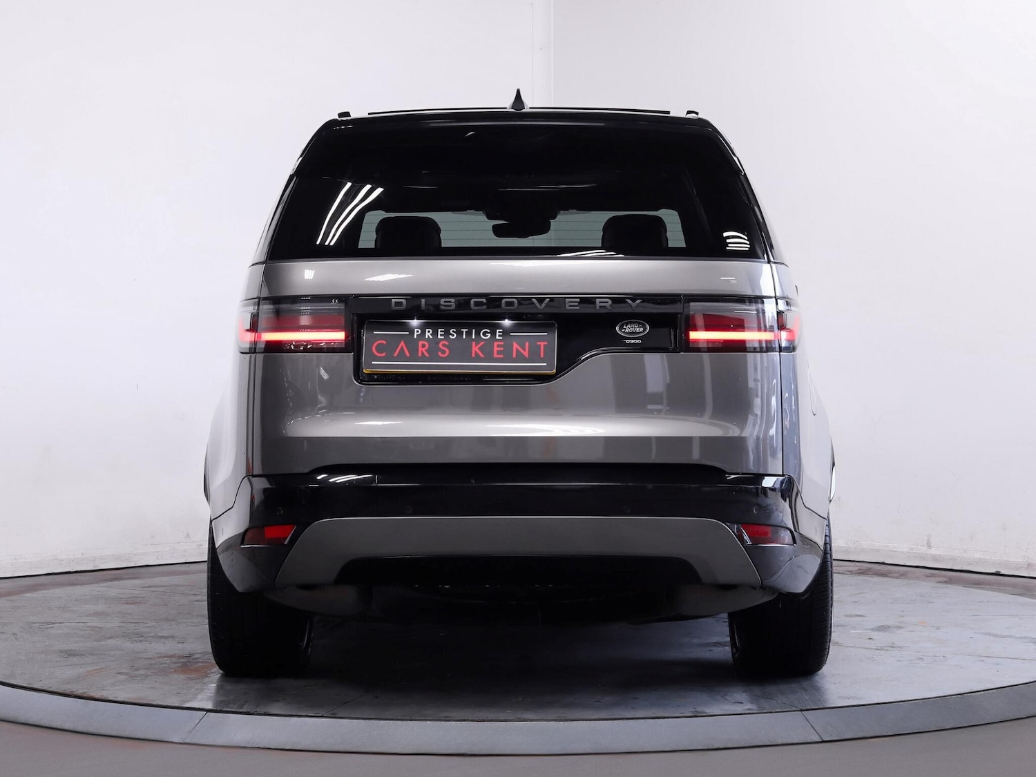 Used Land Rover Discovery 2022 for sale - 77497582: Photo 11