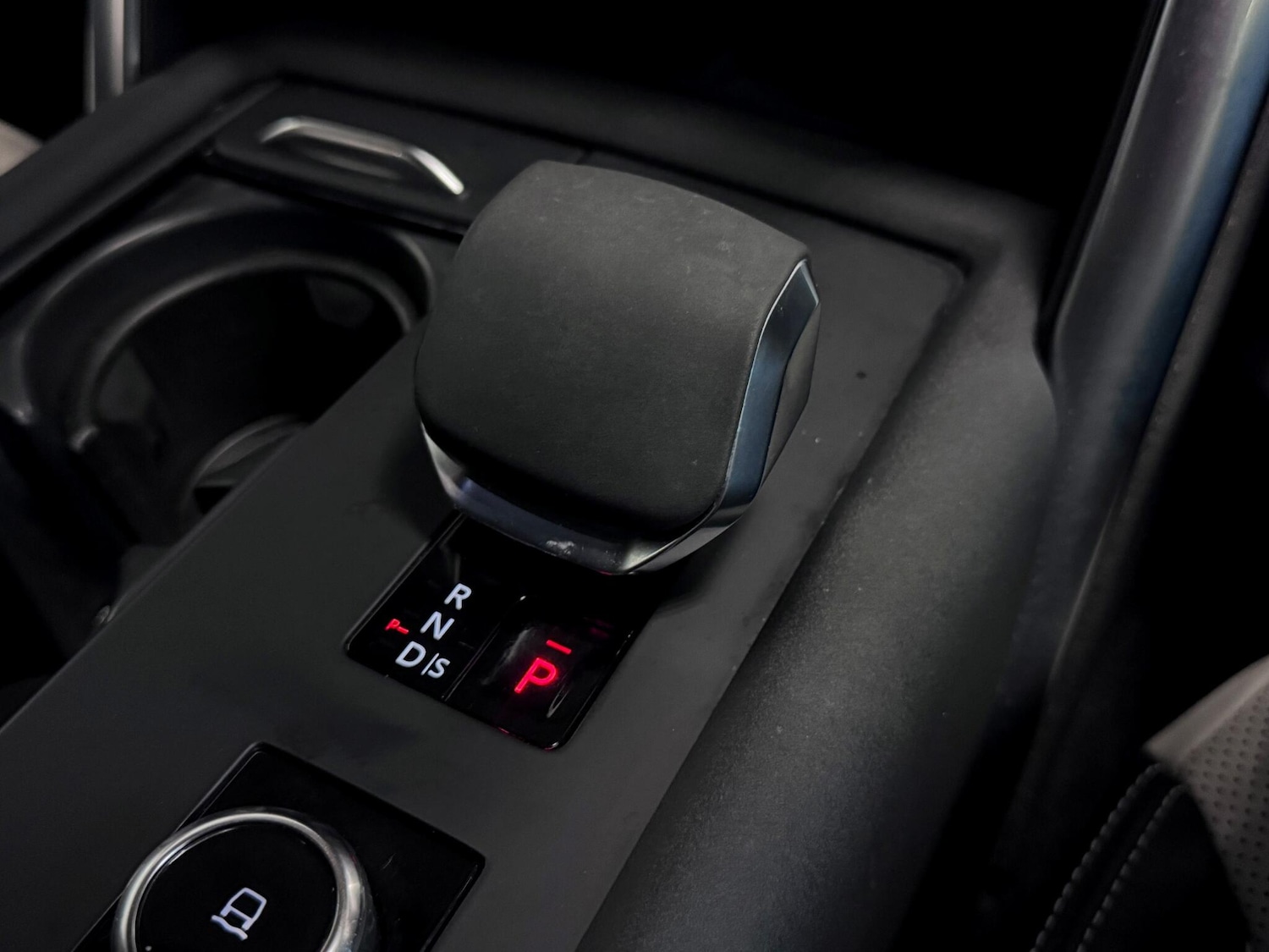 Used Land Rover Discovery 2022 for sale - 77497582: Photo 35