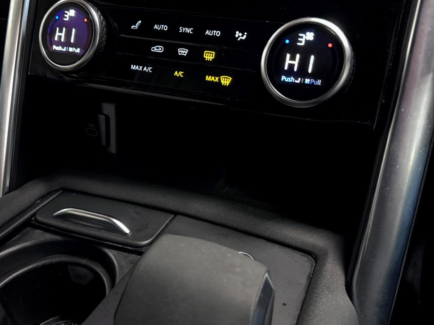 Used Land Rover Discovery 2022 for sale - 77497582: Photo 37