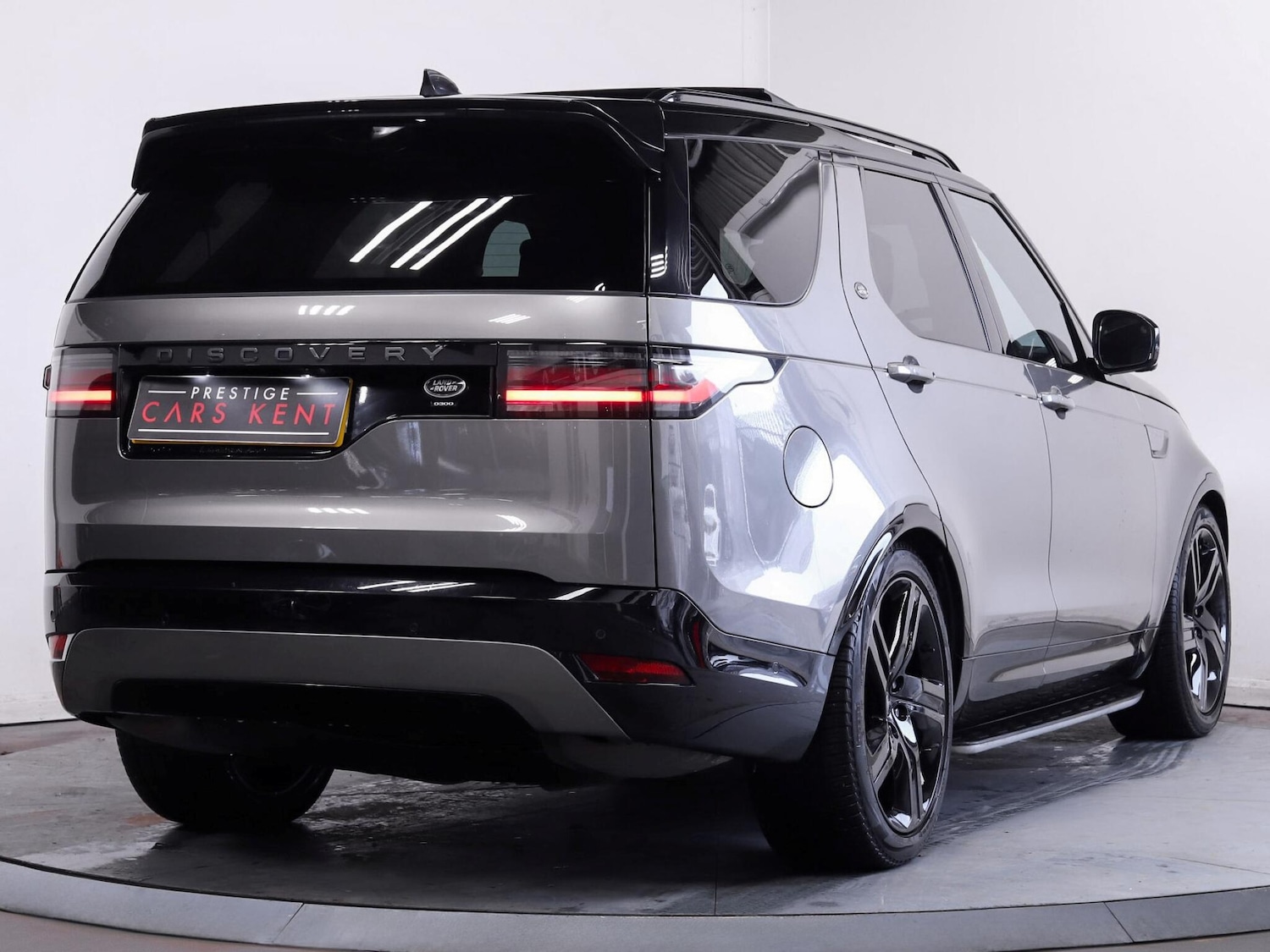 Used Land Rover Discovery 2022 for sale - 77497582: Photo 9