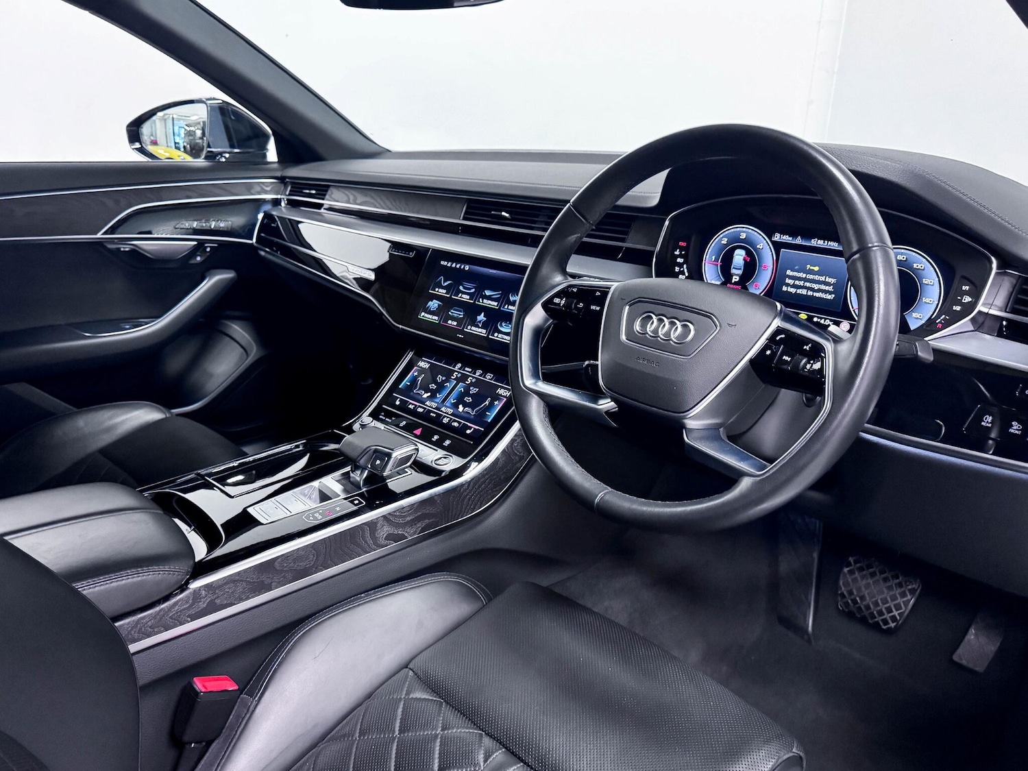 Used Audi A8 2022 for sale - 76573541: Photo 18