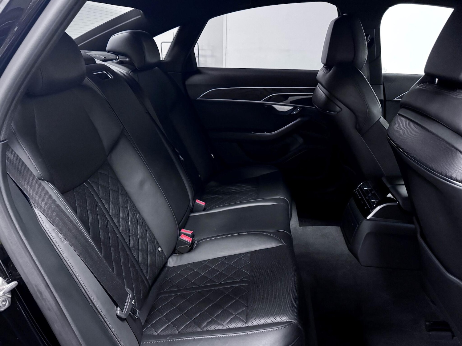 Used Audi A8 2022 for sale - 76573541: Photo 22