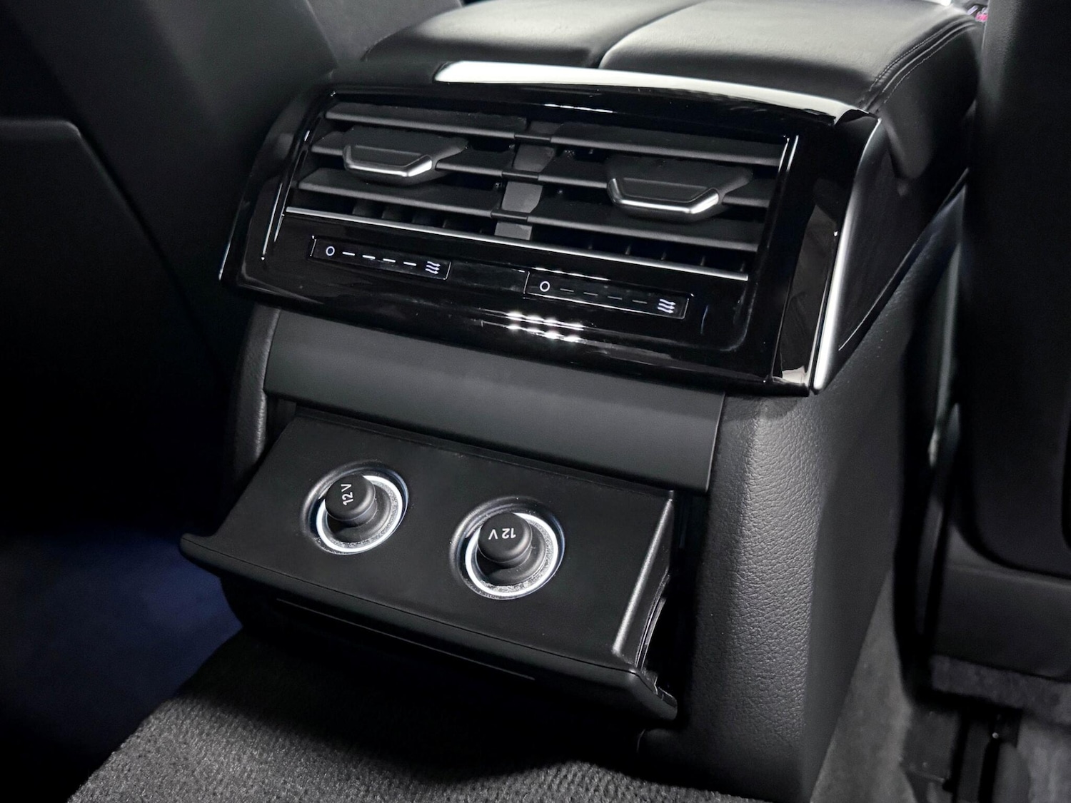 Used Audi A8 2022 for sale - 76573541: Photo 24