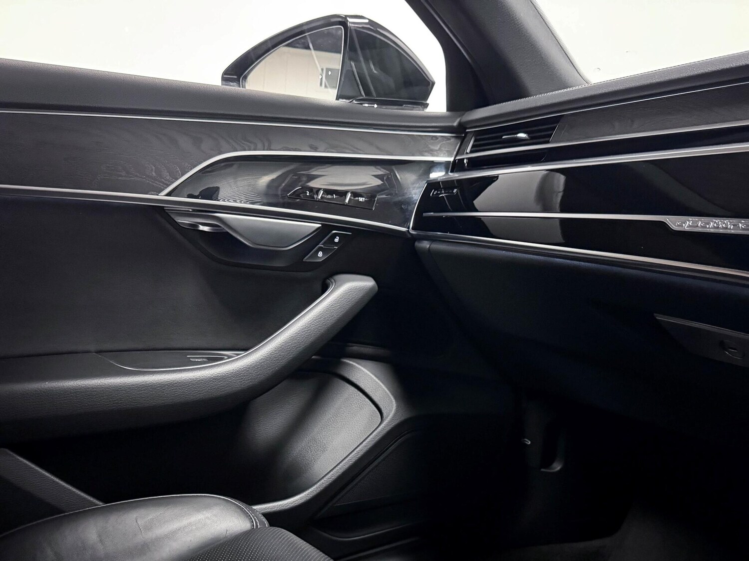 Used Audi A8 2022 for sale - 76573541: Photo 27