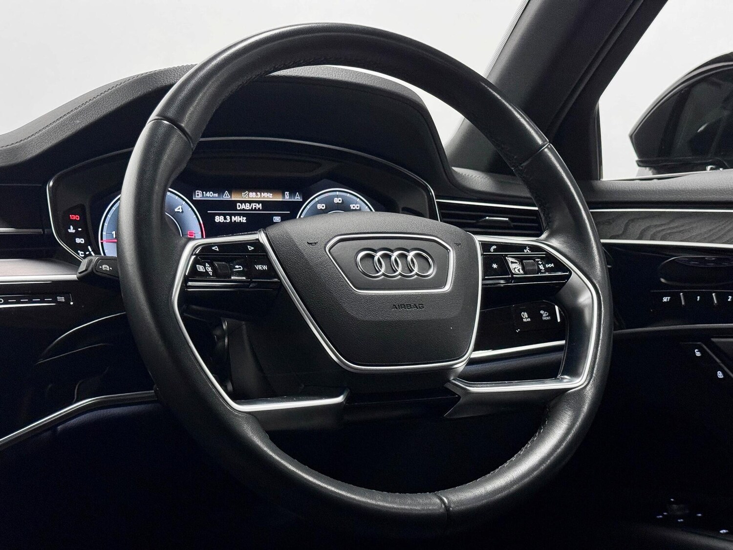 Used Audi A8 2022 for sale - 76573541: Photo 34