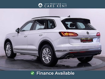 Used Volkswagen Touareg 2018 for sale - 77143011: Photo