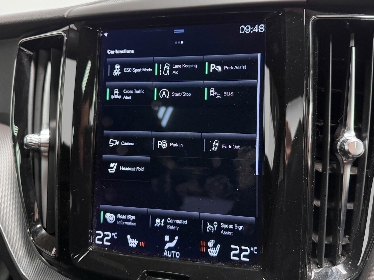 Used Volvo XC60 2021 for sale - 76370202: Photo 44
