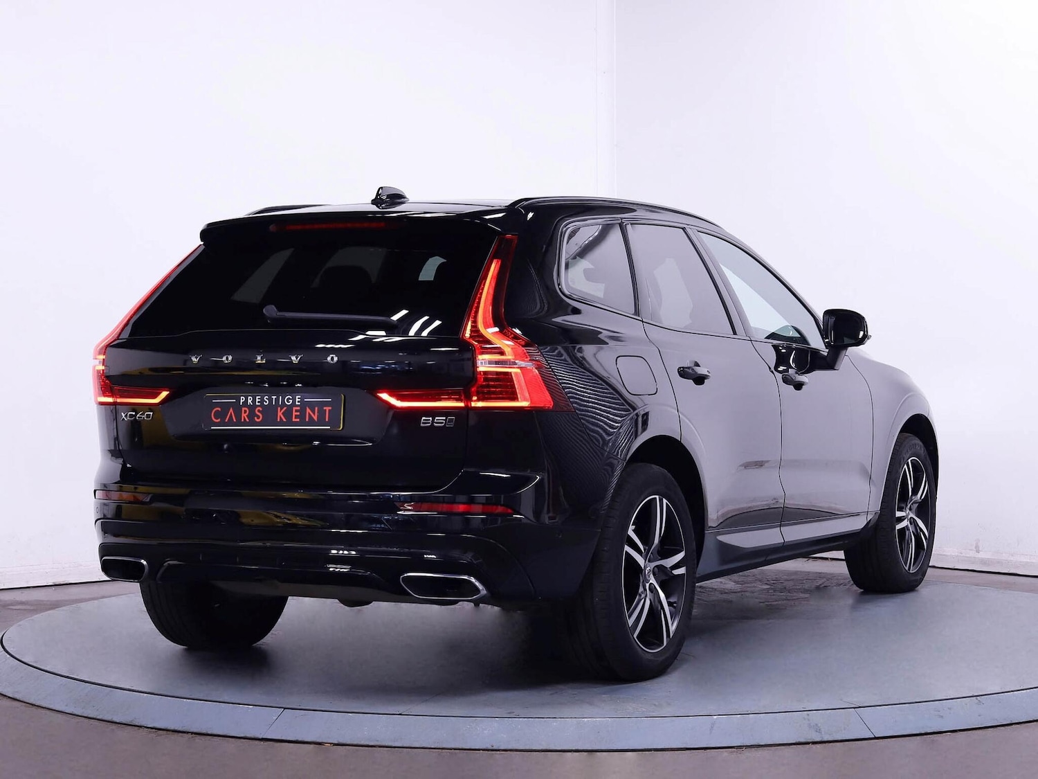Used Volvo XC60 2021 for sale - 76370202: Photo 9