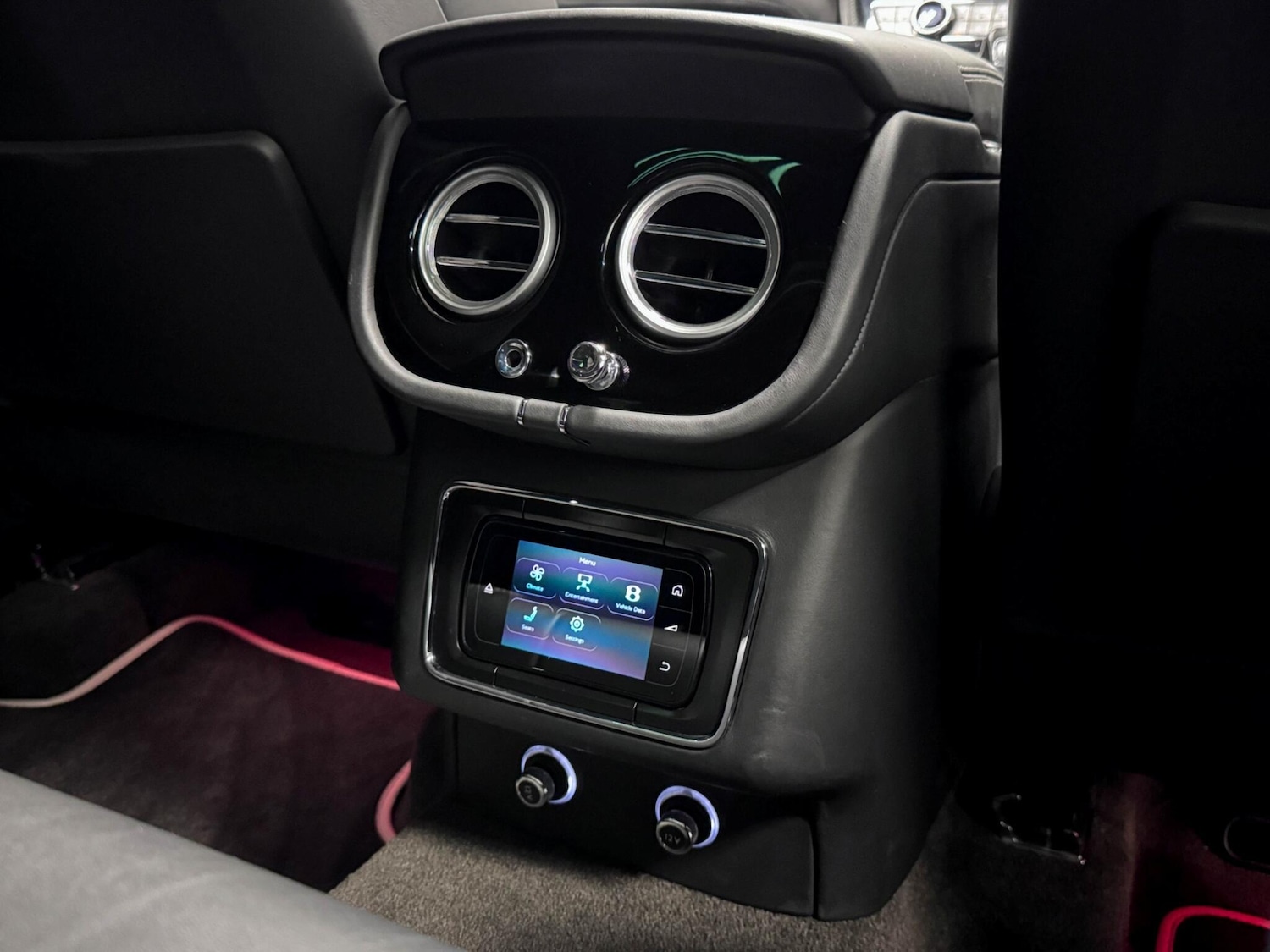 Used Bentley Bentayga 2017 for sale - 77468453: Photo 28