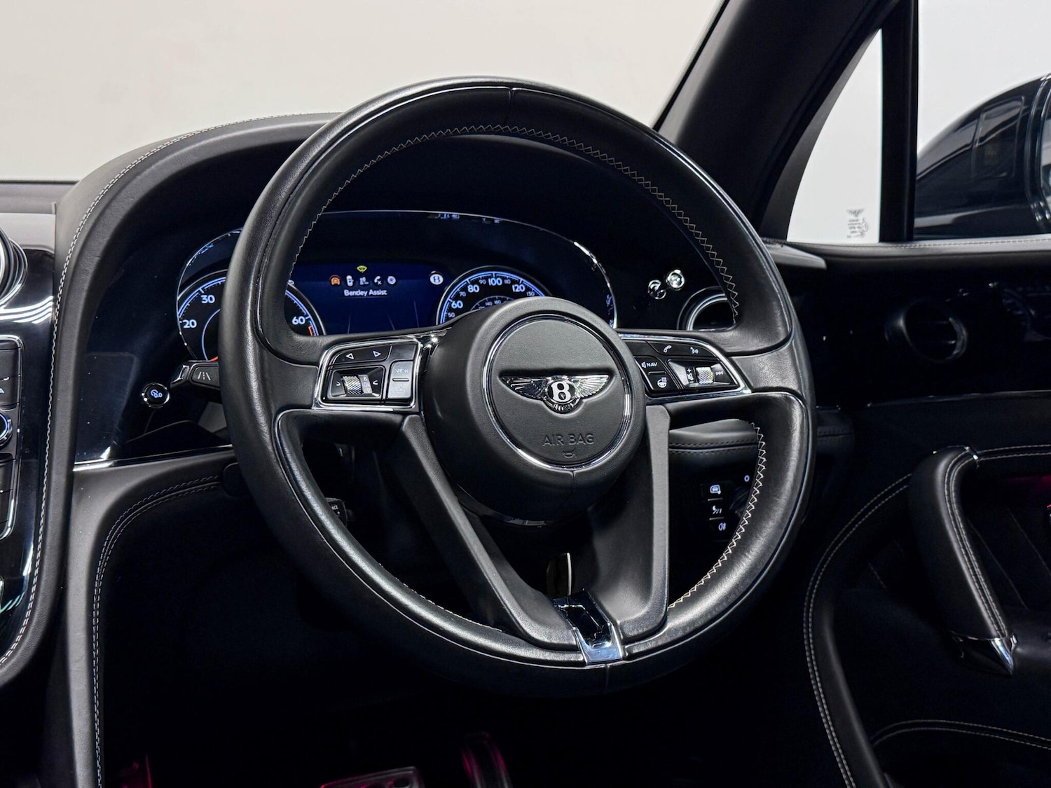 Used Bentley Bentayga 2017 for sale - 77468453: Photo 38