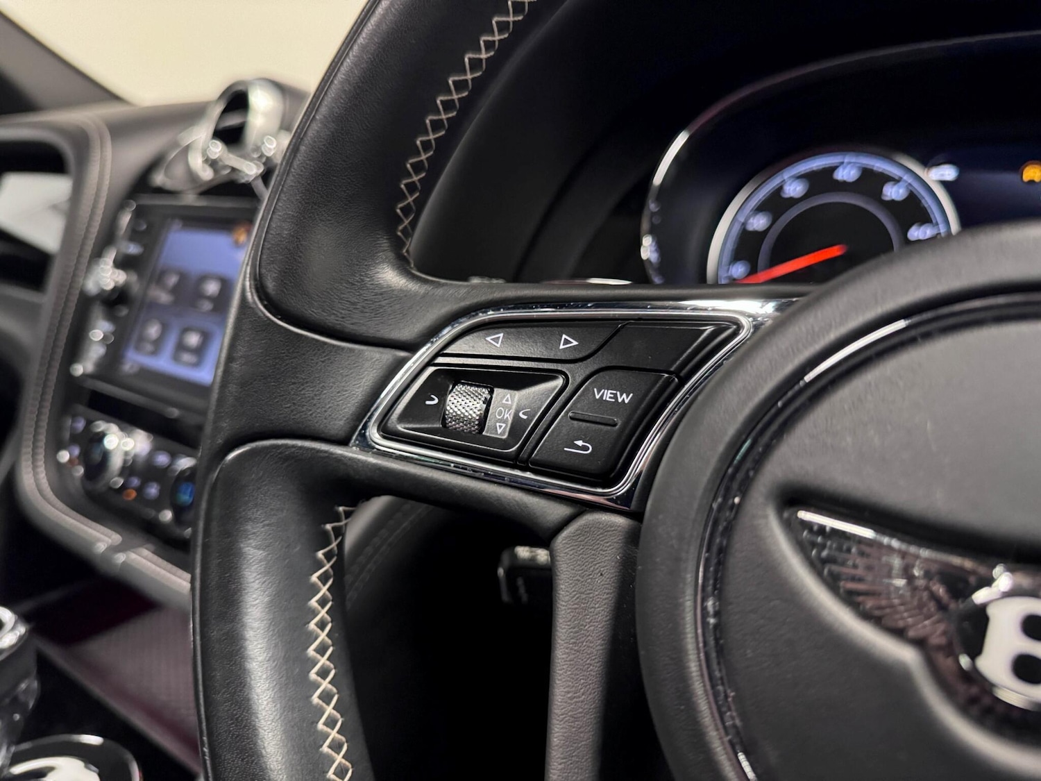 Used Bentley Bentayga 2017 for sale - 77468453: Photo 41