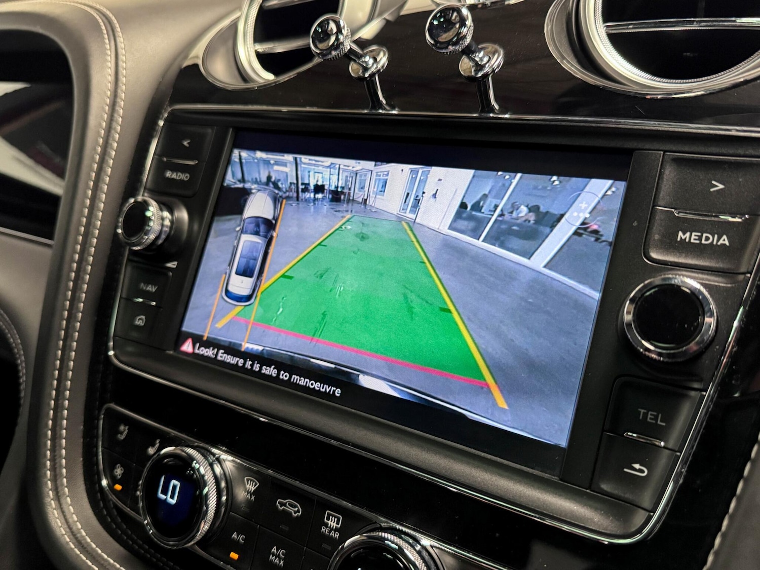 Used Bentley Bentayga 2017 for sale - 77468453: Photo 44