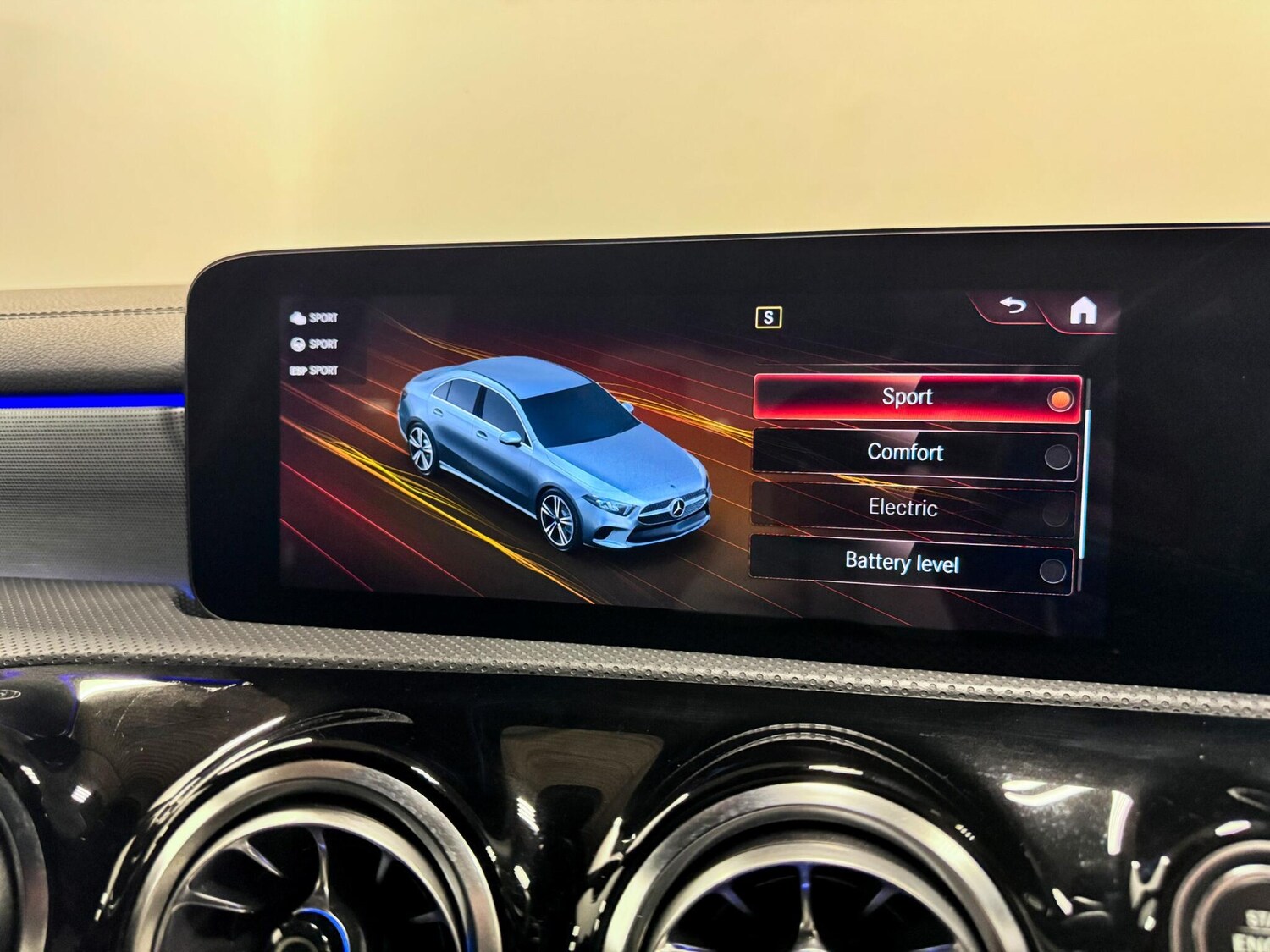 Used Mercedes-Benz A-Class 2021 for sale - 77993380: Photo 54