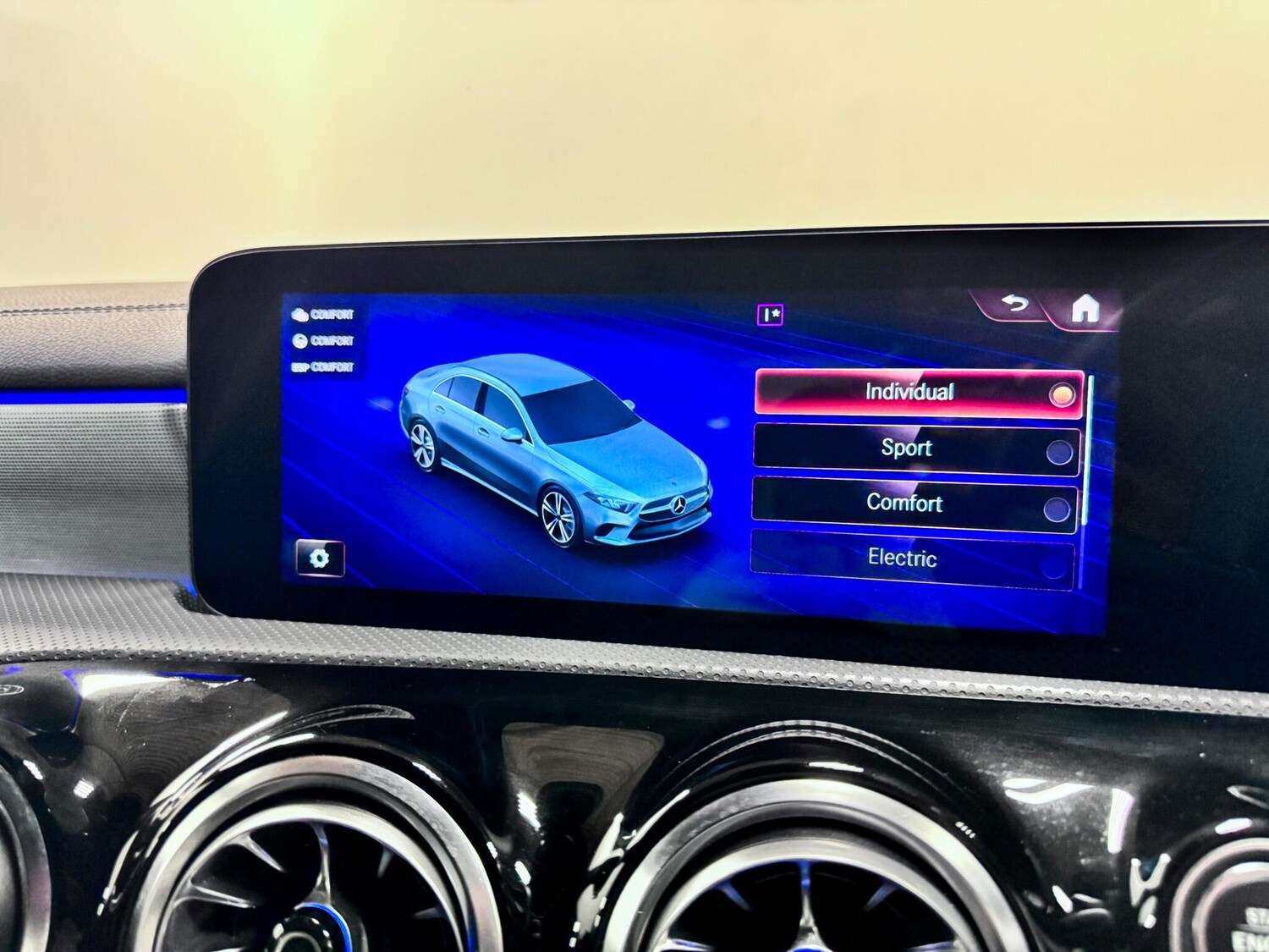 Used Mercedes-Benz A-Class 2021 for sale - 77993380: Photo 55