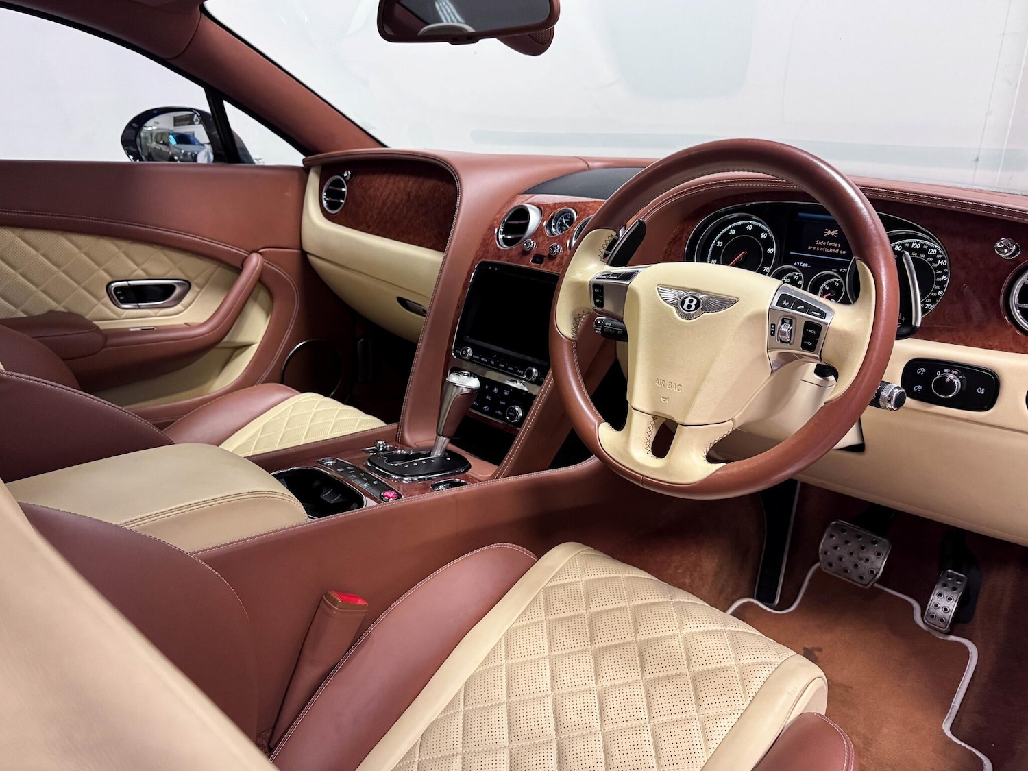 Used Bentley Continental 2015 for sale - 76952452: Photo 30
