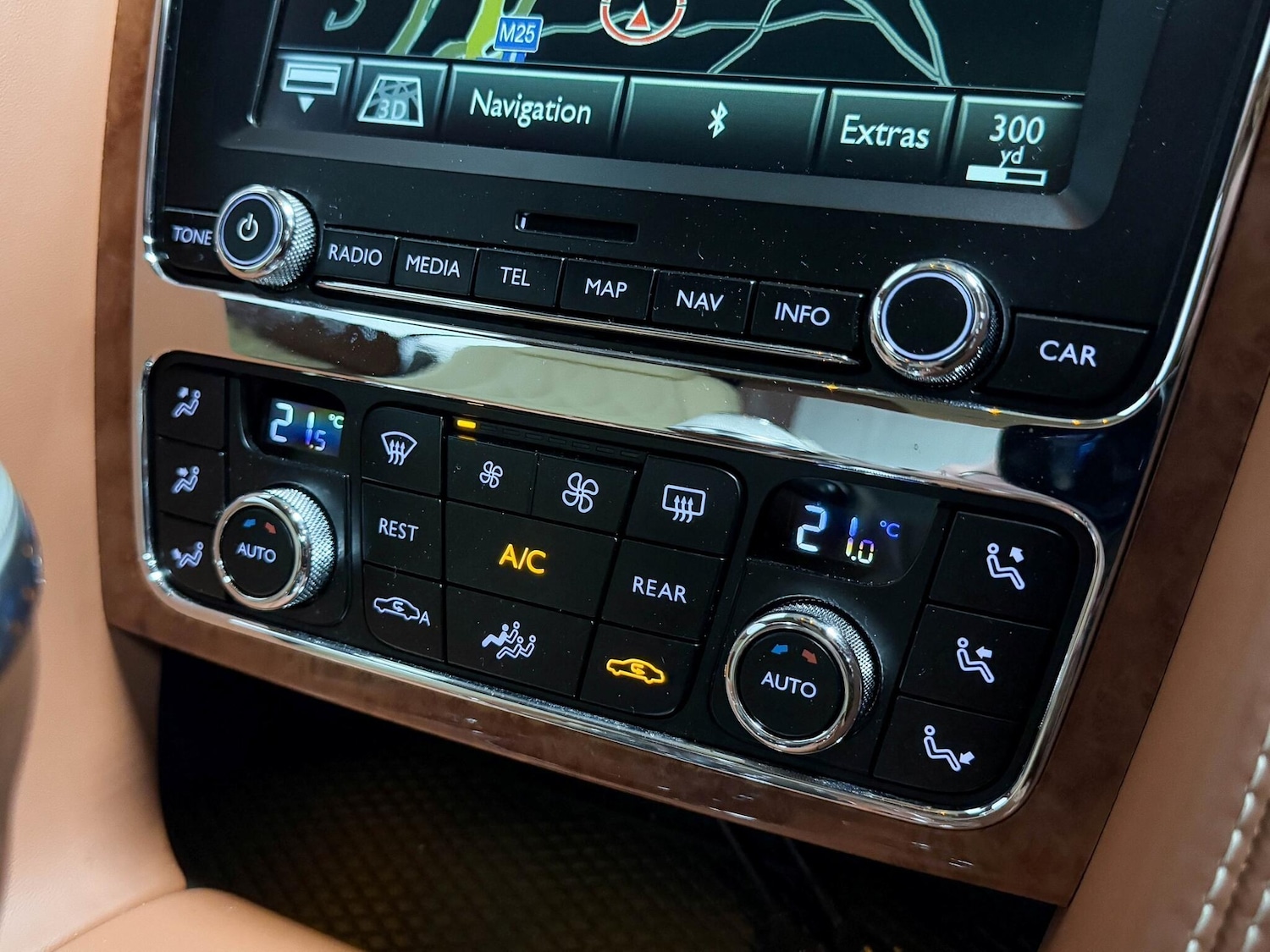 Used Bentley Continental 2015 for sale - 76952452: Photo 44