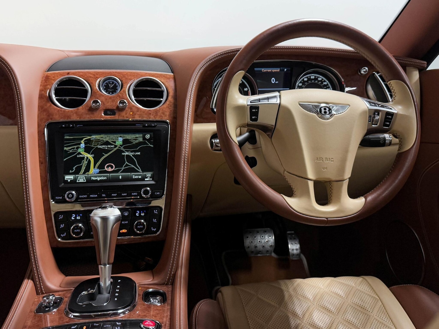 Used Bentley Continental 2015 for sale - 76952452: Photo 47